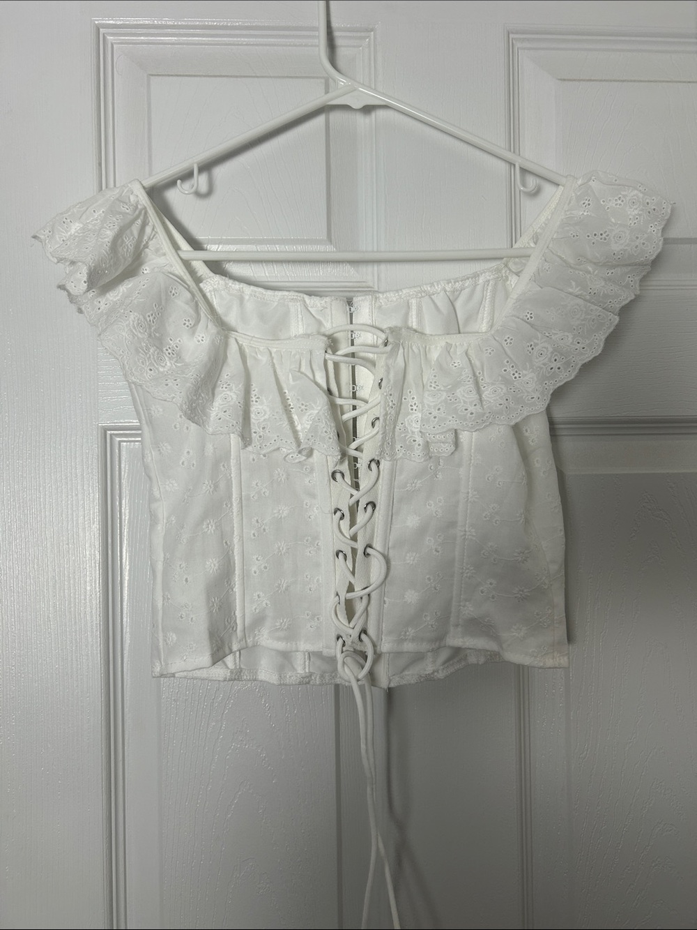 White Eyelet Ruffle Off-Shoulder Top - Picture 3 of 4